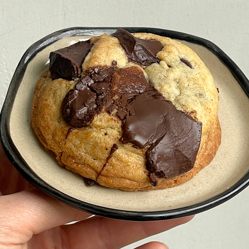 Бисквитка с Парчета Шоколад